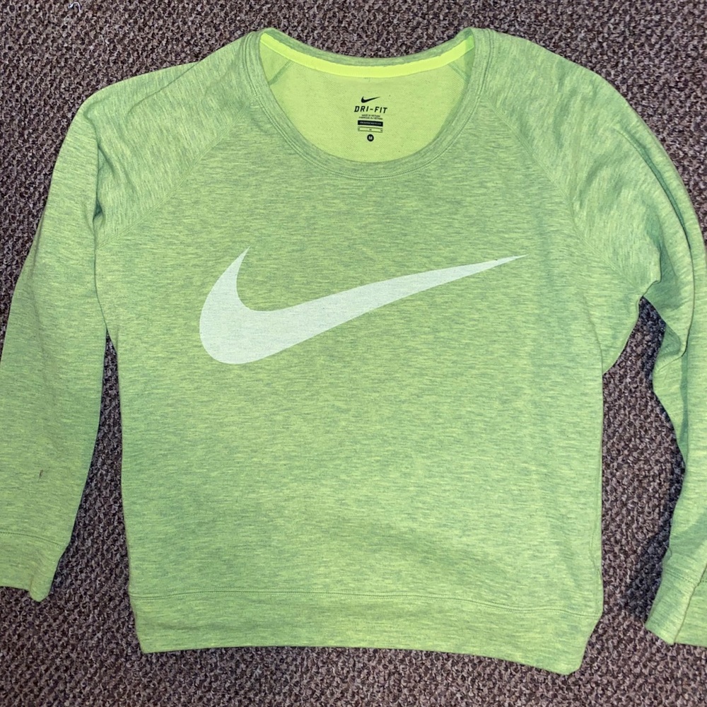 Never worn Nike Crewneck!